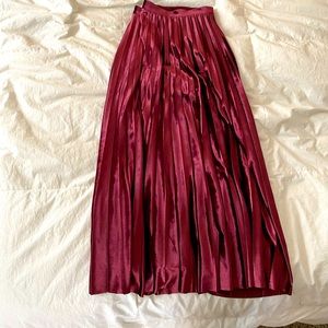 Banana Republic pleated skirt
